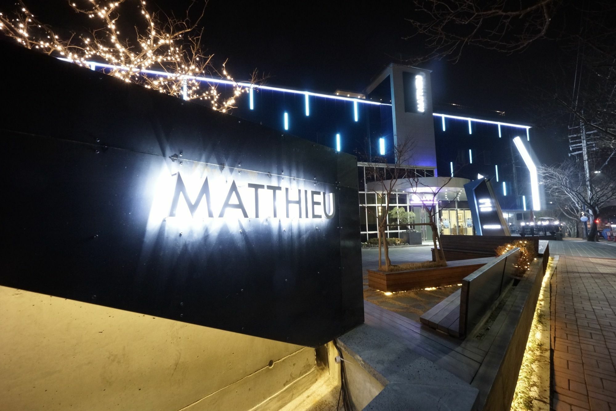 Hotel Matthieu يوسو المظهر الخارجي الصورة